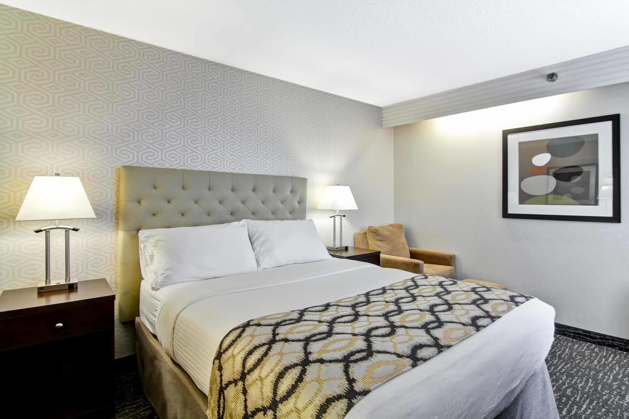 Best Western Cedar Park Inn Эдмонтон Экстерьер фото